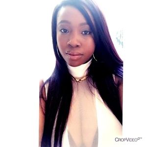 Meet your Posher, Cassandra